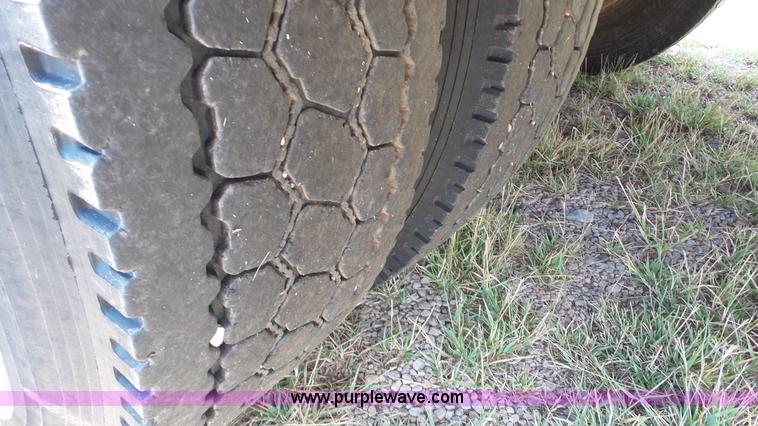 image for item K5259 2007 Blue Bird Vision school bus