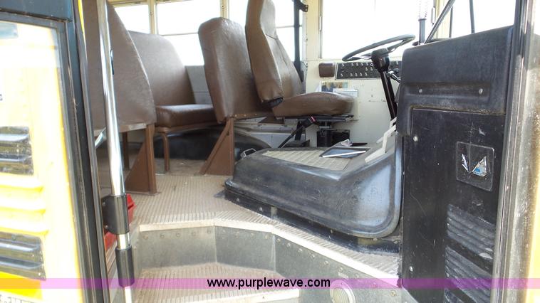 image for item K5260 1996 Blue Bird TC2000 school bus