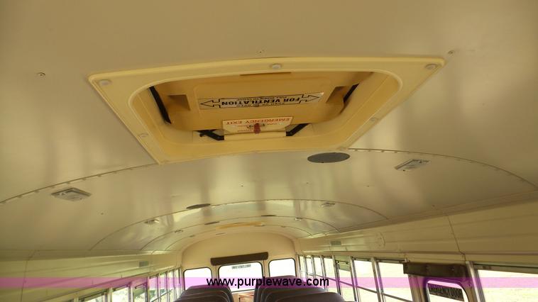 image for item K5260 1996 Blue Bird TC2000 school bus