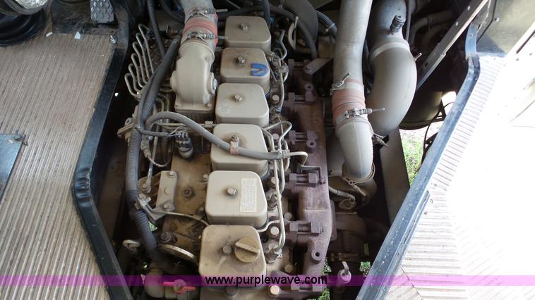 image for item K5260 1996 Blue Bird TC2000 school bus