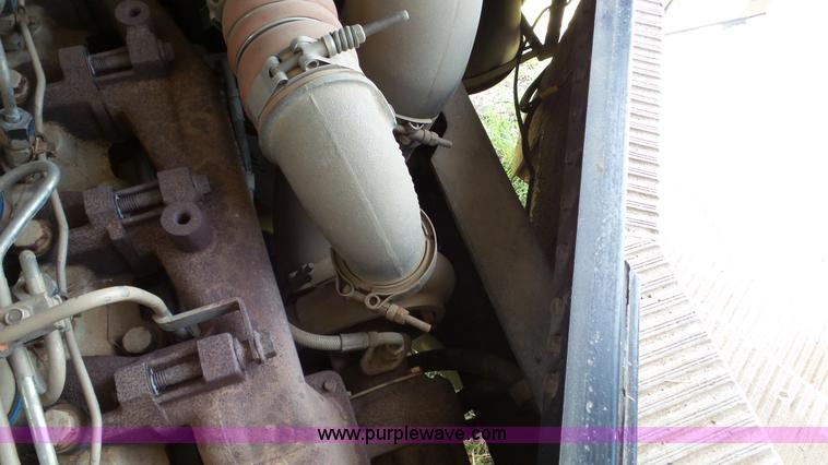 image for item K5260 1996 Blue Bird TC2000 school bus