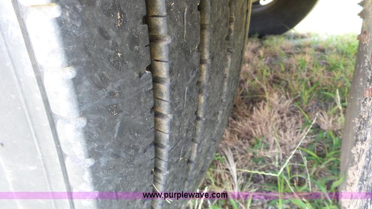 image for item K5260 1996 Blue Bird TC2000 school bus