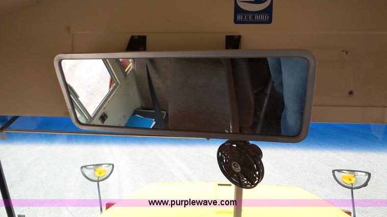 image for item K5261 1993 Ford B700 school bus