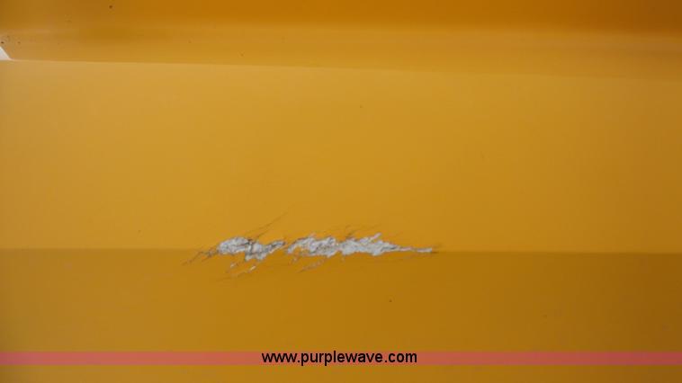 image for item K5261 1993 Ford B700 school bus