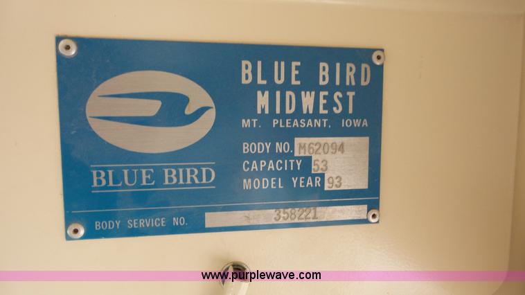 image for item K5261 1993 Ford B700 school bus