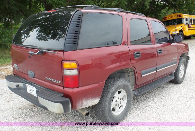 image for item K5264 2002 Chevrolet Tahoe SUV