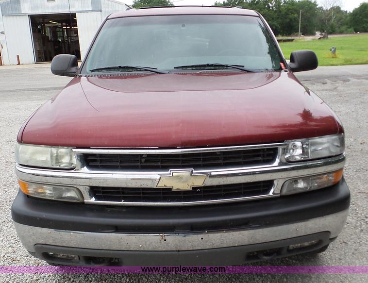 image for item K5264 2002 Chevrolet Tahoe SUV