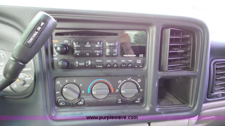 image for item K5264 2002 Chevrolet Tahoe SUV