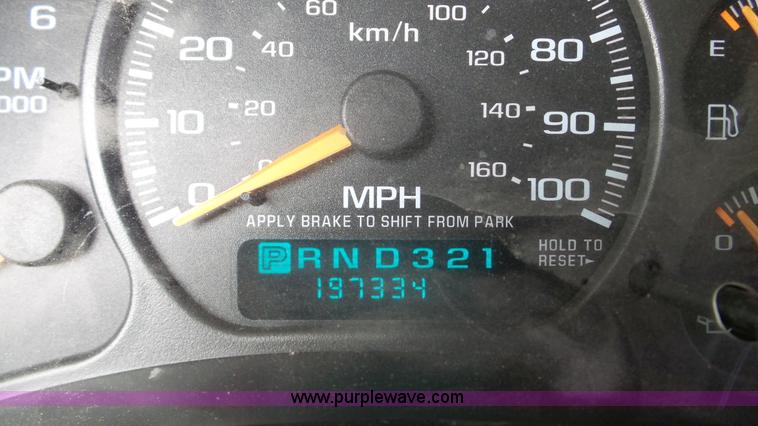 image for item K5264 2002 Chevrolet Tahoe SUV