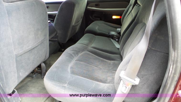 image for item K5264 2002 Chevrolet Tahoe SUV