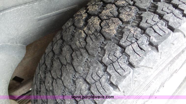 image for item K5264 2002 Chevrolet Tahoe SUV