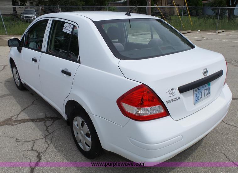image for item K5268 2009 Nissan Versa