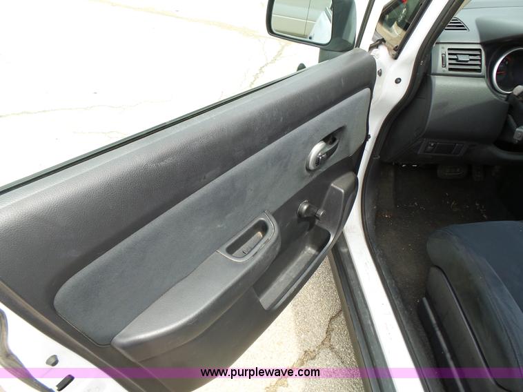 image for item K5268 2009 Nissan Versa
