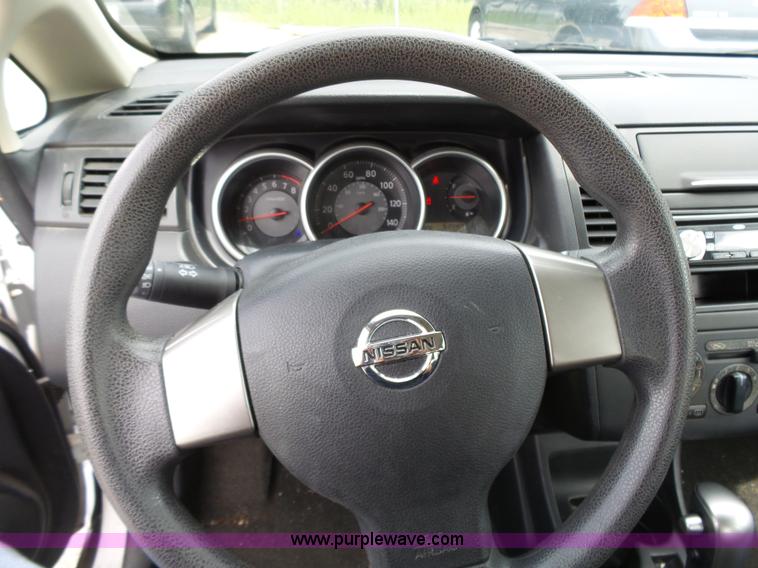 image for item K5268 2009 Nissan Versa