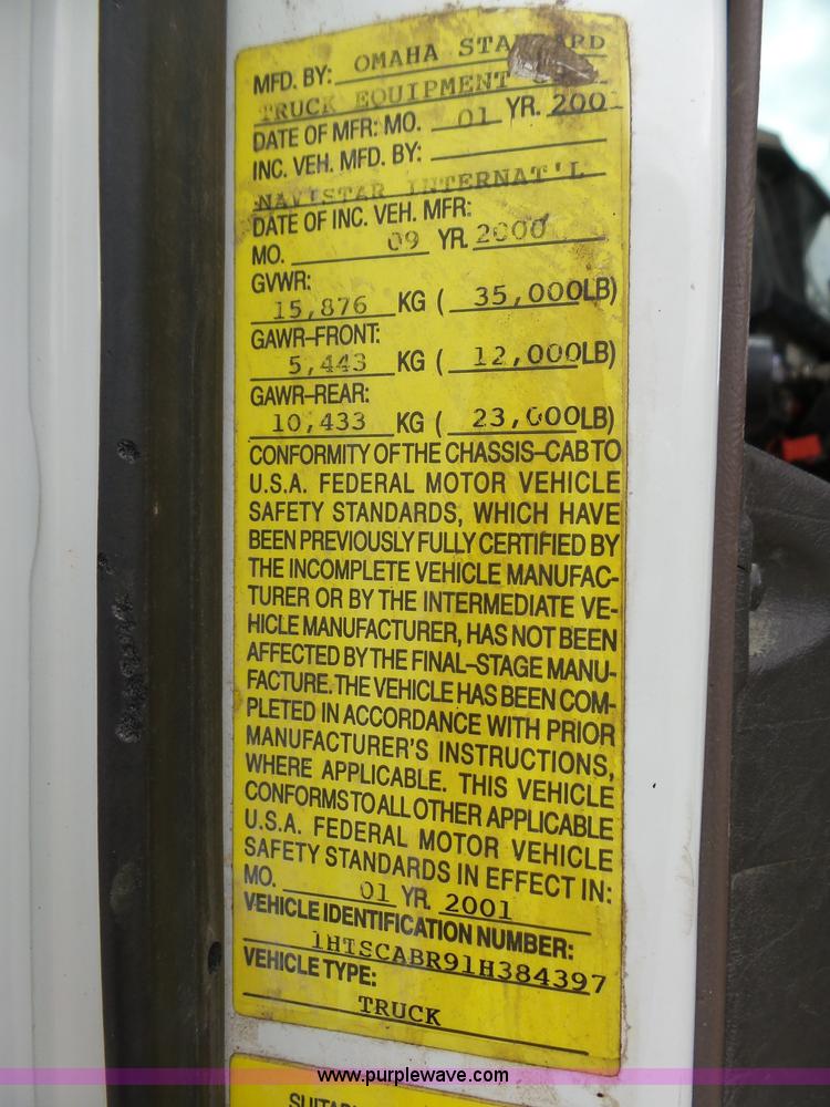 image for item K8438 2001 International 4700 dump truck