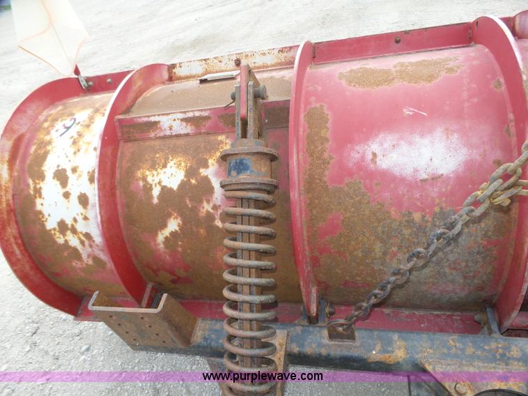 image for item K8439 2001 International 4700 dump truck