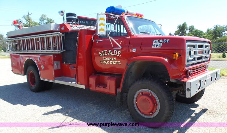 image for item K8445 1985 GMC 7000 fire truck
