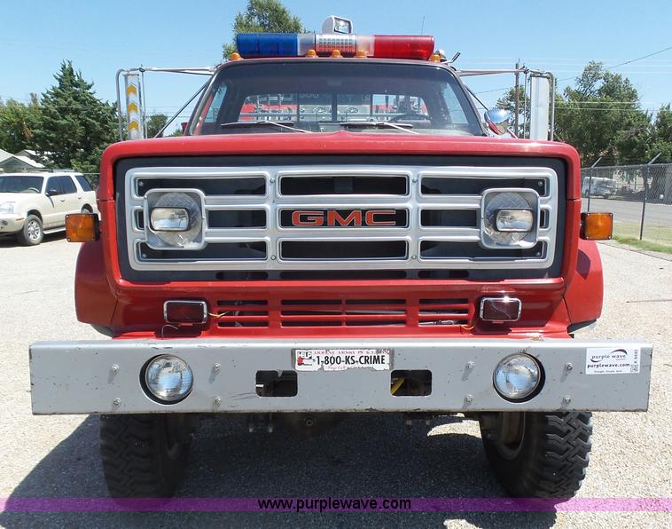 image for item K8445 1985 GMC 7000 fire truck