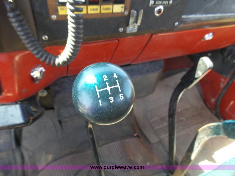 image for item K8445 1985 GMC 7000 fire truck