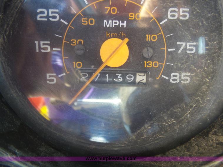 image for item K8445 1985 GMC 7000 fire truck