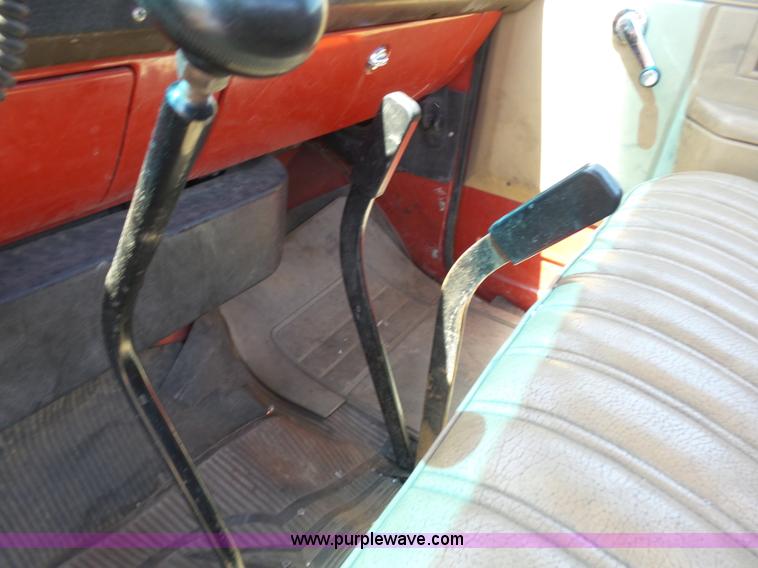 image for item K8445 1985 GMC 7000 fire truck