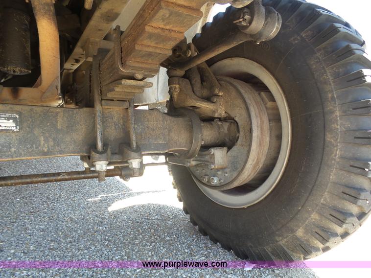 image for item K8445 1985 GMC 7000 fire truck