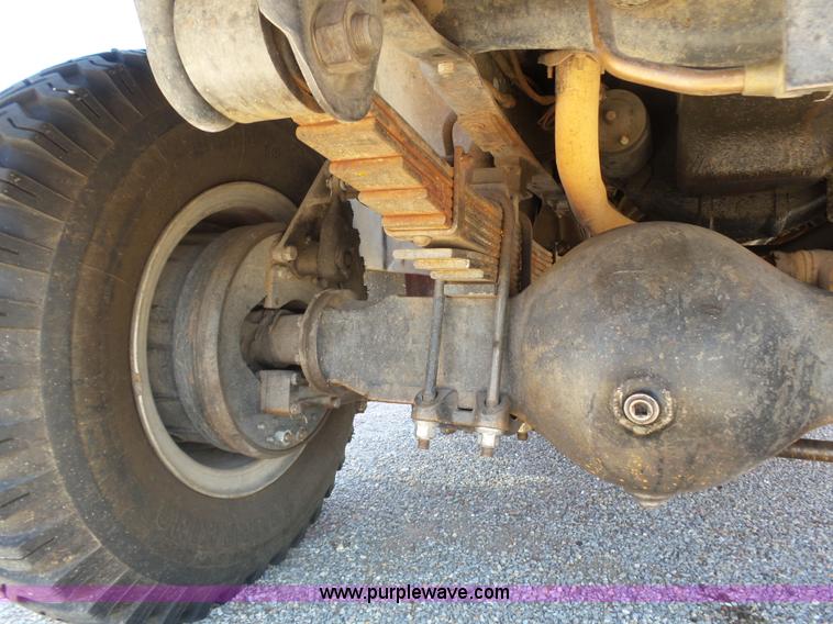 image for item K8445 1985 GMC 7000 fire truck