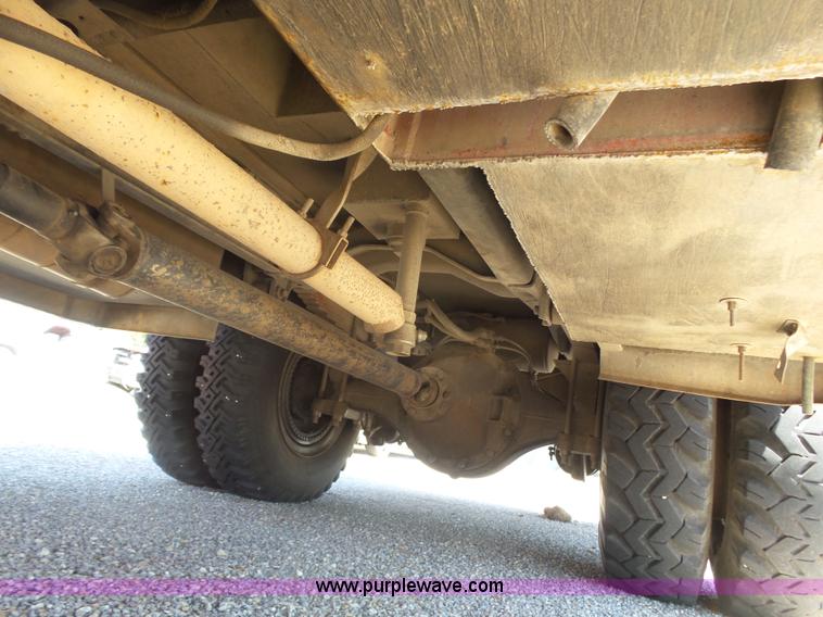 image for item K8445 1985 GMC 7000 fire truck