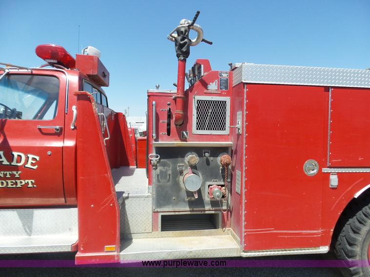 image for item K8445 1985 GMC 7000 fire truck
