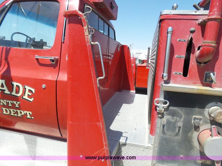 image for item K8445 1985 GMC 7000 fire truck