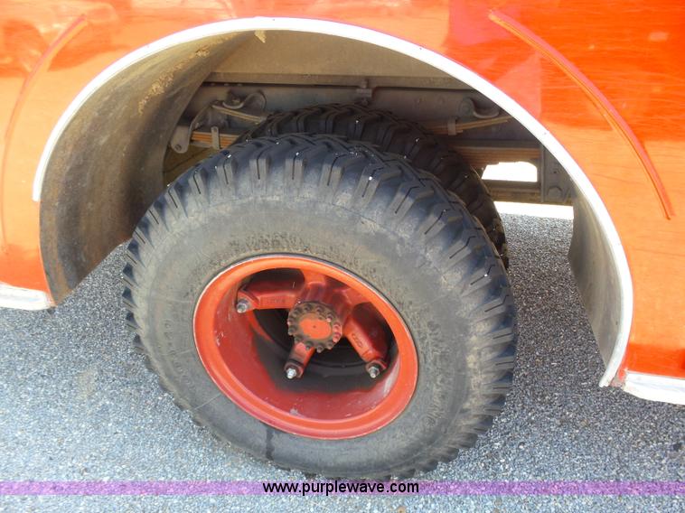 image for item K8445 1985 GMC 7000 fire truck