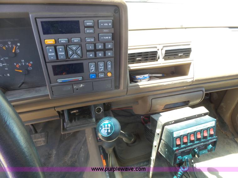 image for item K8446 1993 Chevrolet Cheyenne 3500 Crew Cab fire truck