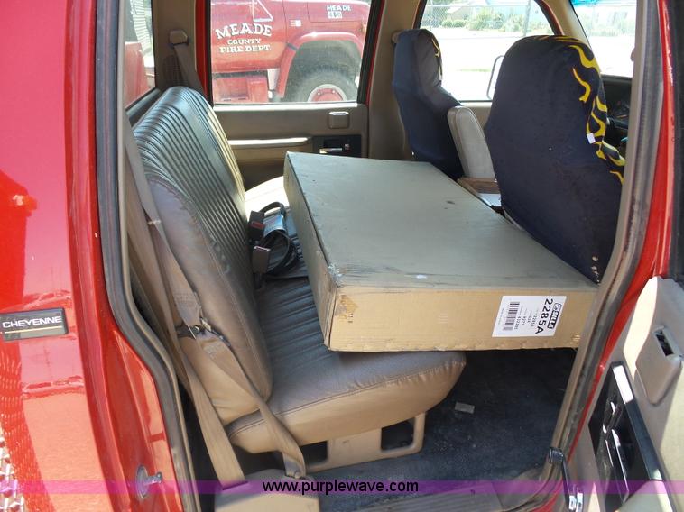 image for item K8446 1993 Chevrolet Cheyenne 3500 Crew Cab fire truck