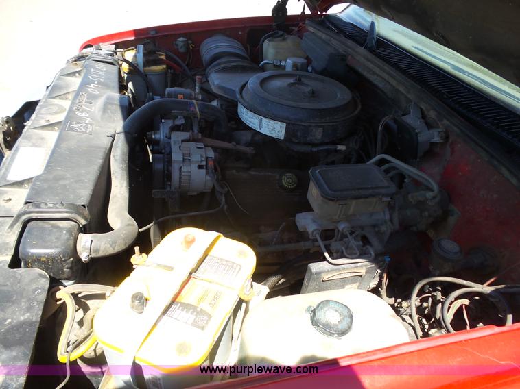 image for item K8446 1993 Chevrolet Cheyenne 3500 Crew Cab fire truck