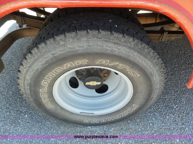 image for item K8446 1993 Chevrolet Cheyenne 3500 Crew Cab fire truck