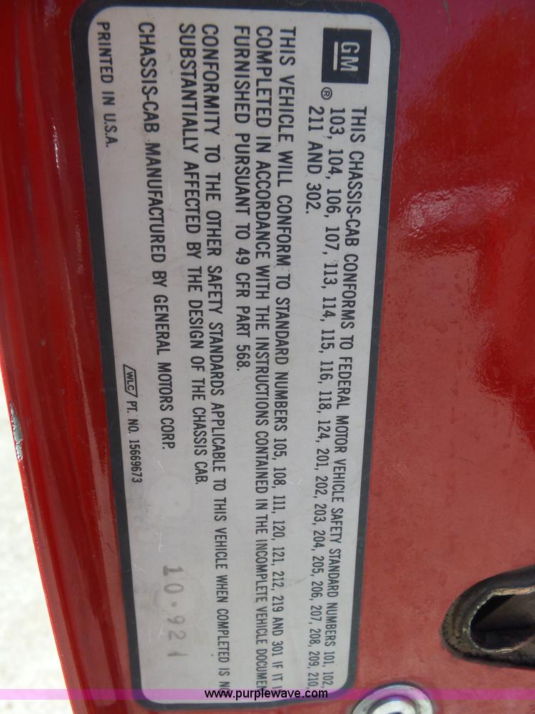 image for item K8446 1993 Chevrolet Cheyenne 3500 Crew Cab fire truck