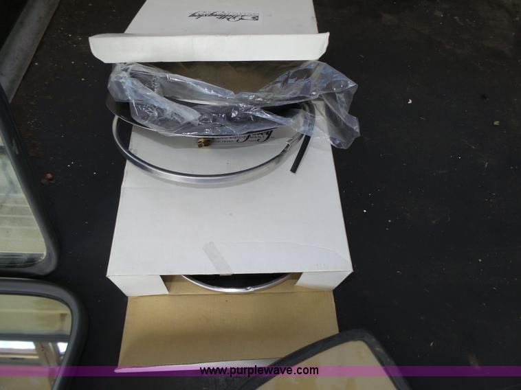 image for item K8456 1990 International 3800 school bus