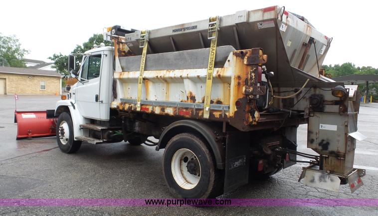 image for item L4976 2003 Freightliner FL80 dump truck