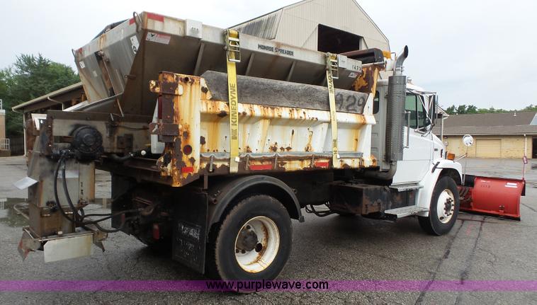 image for item L4976 2003 Freightliner FL80 dump truck