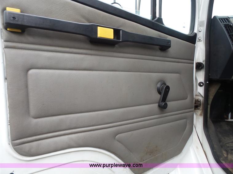 image for item L4976 2003 Freightliner FL80 dump truck