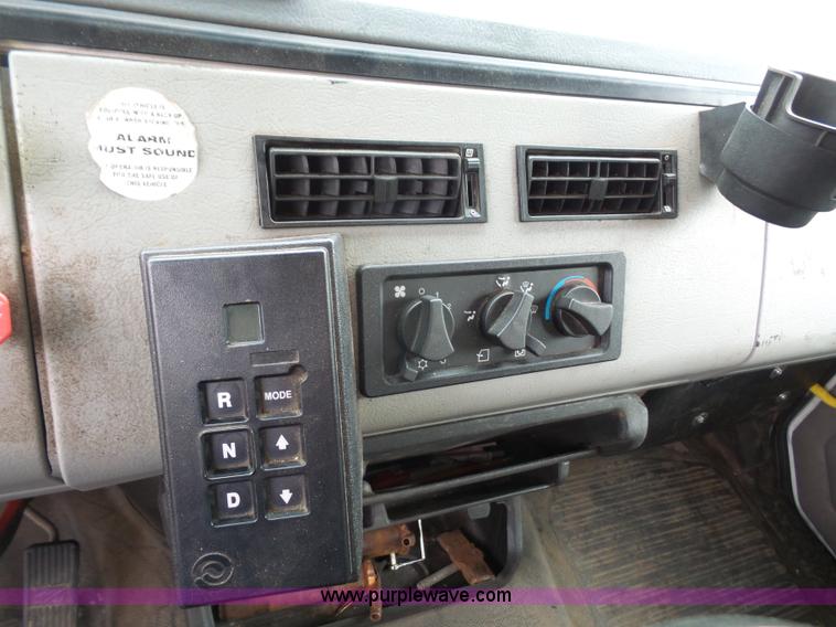 image for item L4976 2003 Freightliner FL80 dump truck