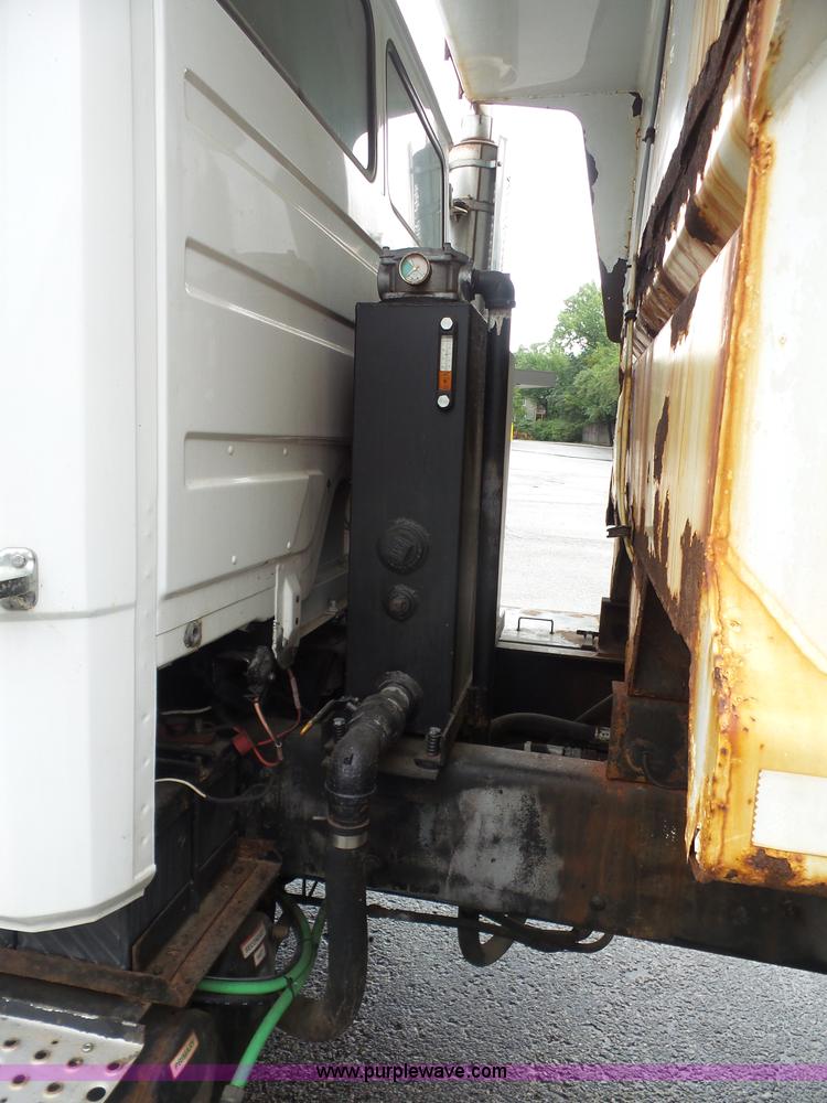 image for item L4976 2003 Freightliner FL80 dump truck