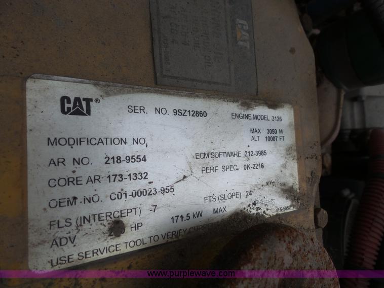 image for item L4976 2003 Freightliner FL80 dump truck