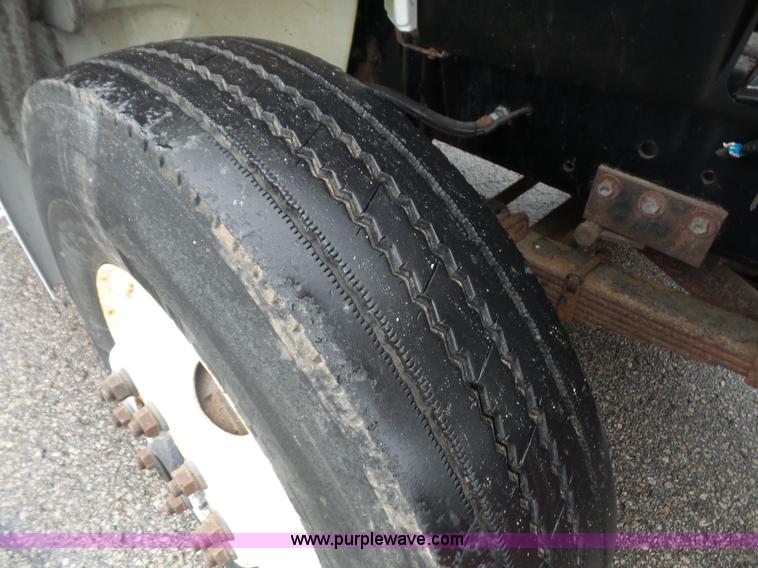 image for item L4976 2003 Freightliner FL80 dump truck