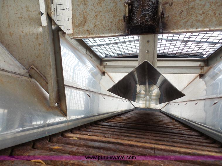 image for item L4976 2003 Freightliner FL80 dump truck