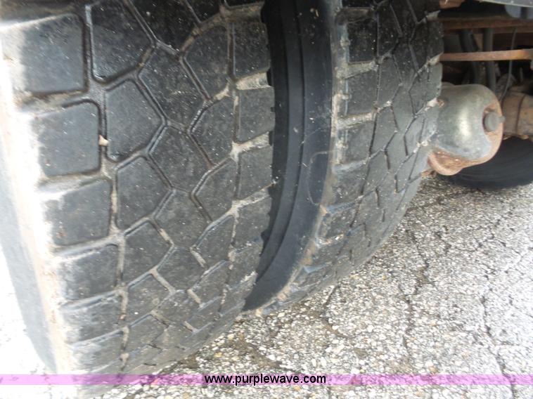 image for item L4976 2003 Freightliner FL80 dump truck