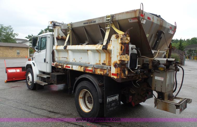 image for item L4977 2003 Freightliner FL80 dump truck