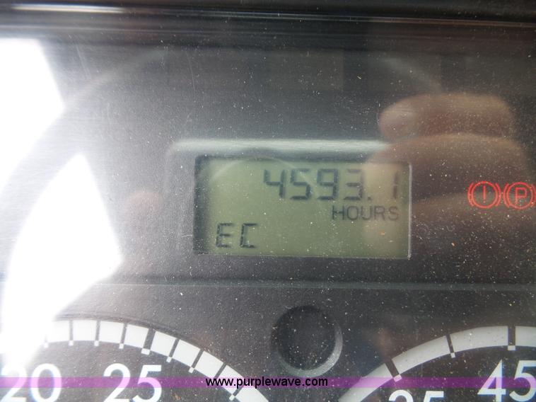 image for item L4977 2003 Freightliner FL80 dump truck