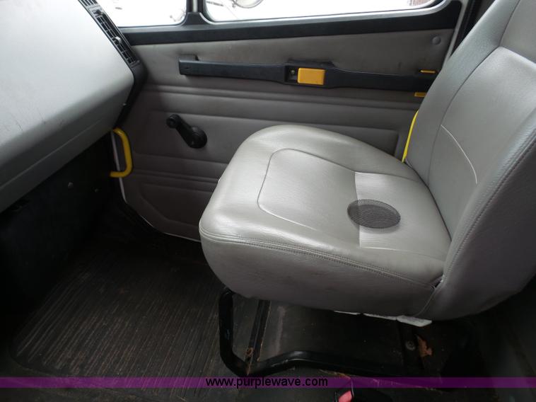 image for item L4977 2003 Freightliner FL80 dump truck