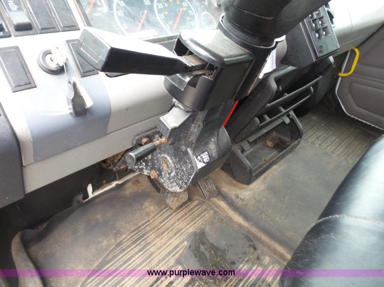 image for item L4977 2003 Freightliner FL80 dump truck